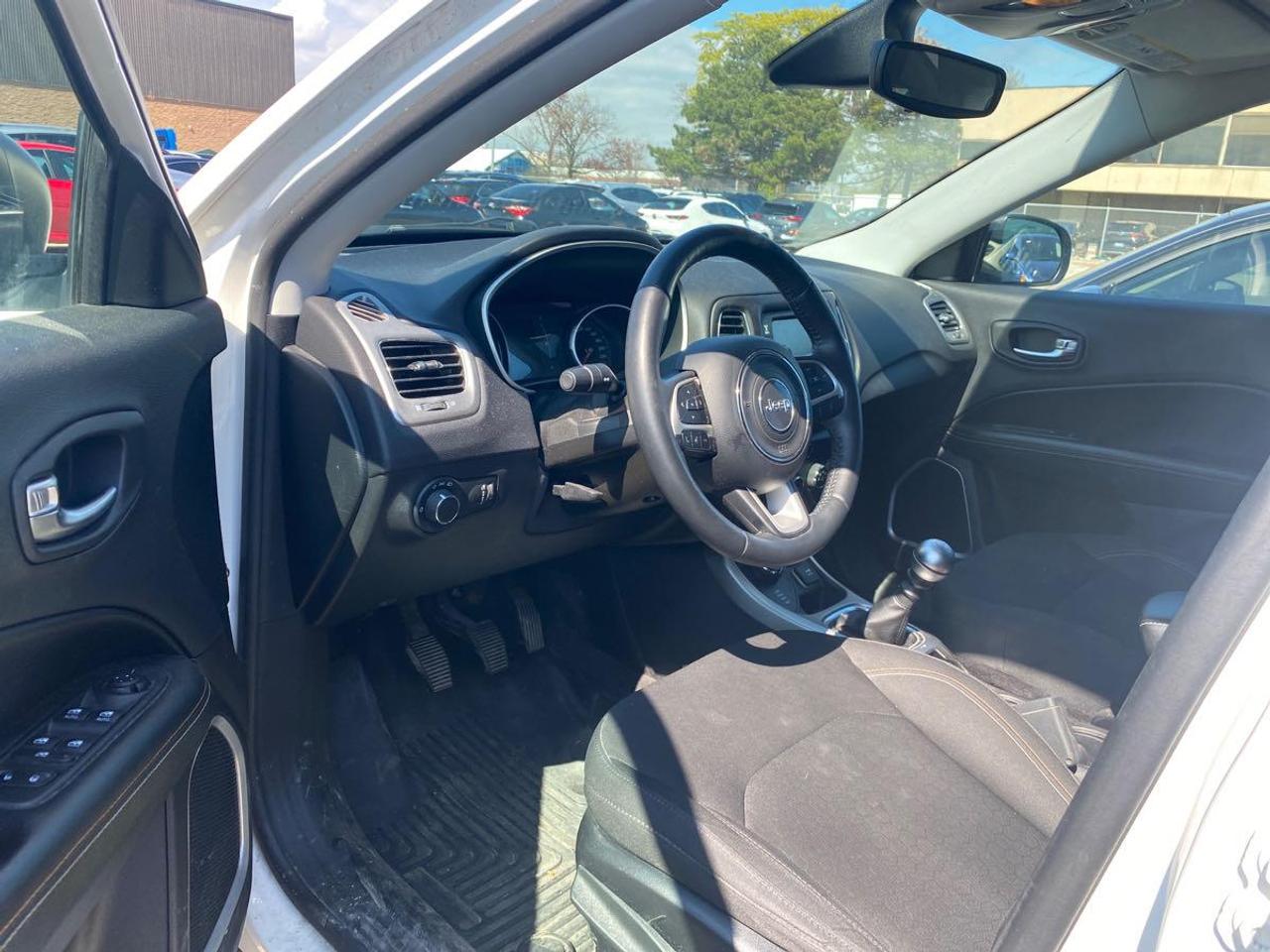2018 Jeep Compass Sport 4x4 Clean CarFax Financing Trades Welcome! Photo