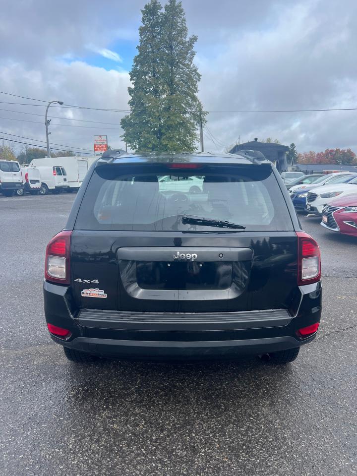 2014 Jeep Compass 4WD 4DR SPORT Photo2