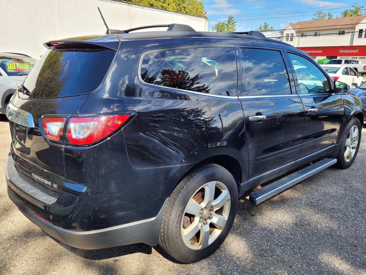 2016 Chevrolet Traverse AWD 4dr LT w/1LT Clean CarFax Financing Trades OK! - Photo #5