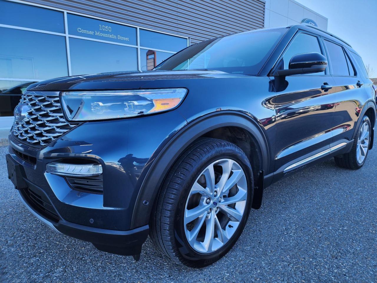 Used 2022 Ford Explorer Platinum for sale in Pincher Creek, AB