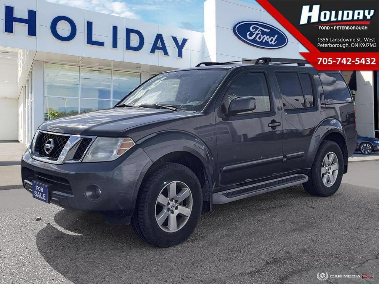 Used 2010 Nissan Pathfinder SE for sale in Peterborough, ON