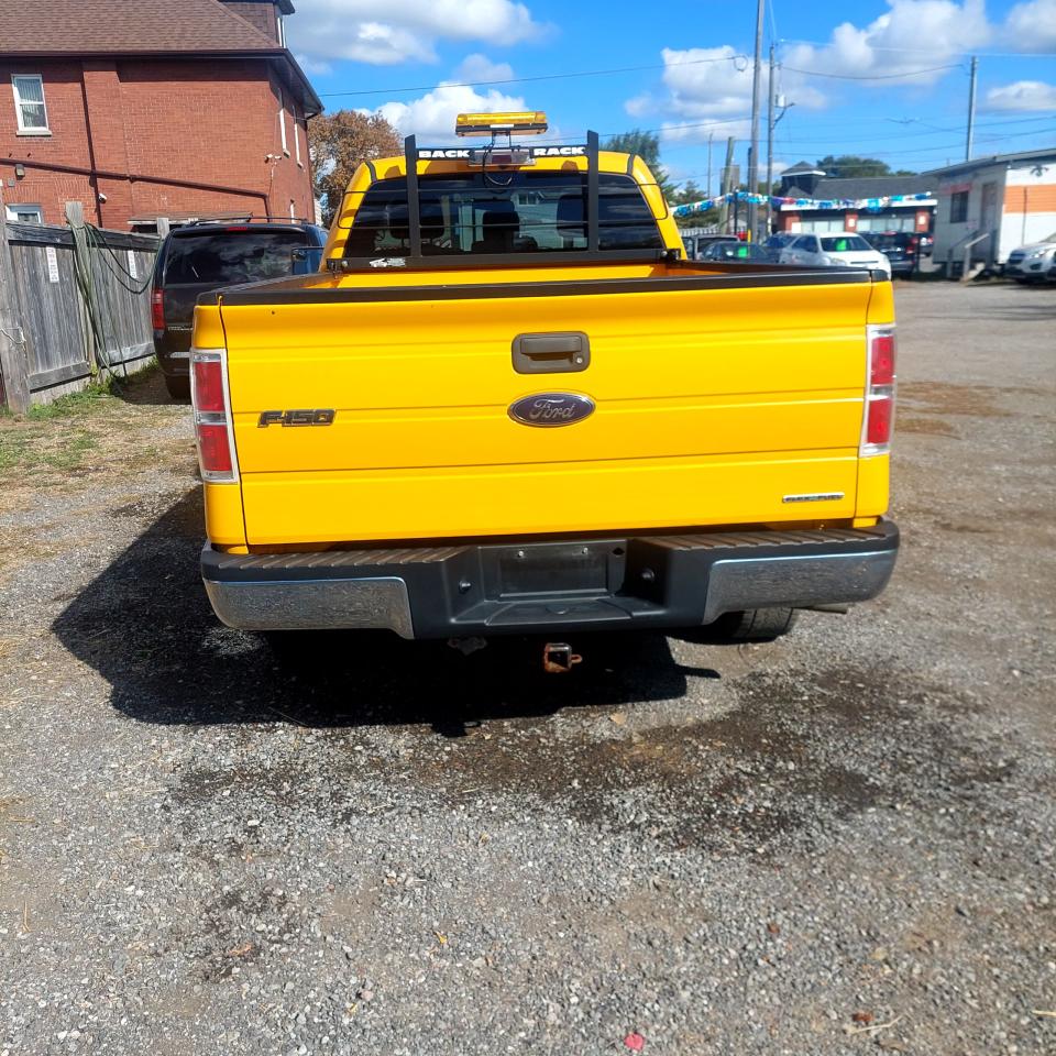 2013 Ford F-150 2WD REG CAB 145" XLT - Photo #4