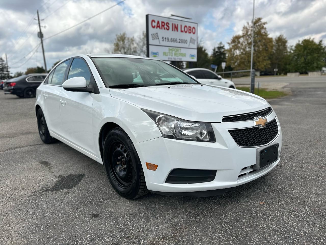 Used 2014 Chevrolet Cruze 4dr Sdn 1LT for sale in Komoka, ON