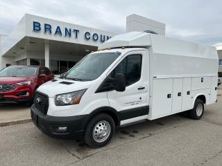<p class=MsoNoSpacing><br />KEY FEATURES: 2023 Transit Cutaway Van, White AWD, Knapheide ,High Roof, T350HD, 156 Length, 3.5L v6 Eco-boost Engine,<span style=mso-spacerun: yes;>  </span>cruise control, vinyl floor covering, Cloth Seats. Call for more details</p><p class=MsoNoSpacing><strong style=mso-bidi-font-weight: normal;><br />Please Call 519-756-6191, Email sales@brantcountyford.ca for more information and availability on this vehicle.<span style=mso-spacerun: yes;>  </span>Brant County Ford is a family owned dealership and has been a proud member of the Brantford community for over 40 years!</strong></p><p class=MsoNoSpacing><strong style=mso-bidi-font-weight: normal;> </strong></p><p class=MsoNoSpacing><strong style=mso-bidi-font-weight: normal;><br />** PURCHASE PRICE ONLY (Includes) Fords Delivery Allowance</strong></p><p class=MsoNoSpacing><br />** See dealer for details.</p><p class=MsoNoSpacing>*Please note all prices are plus HST and Licencing.</p><p class=MsoNoSpacing>* Prices in Ontario, Alberta and British Columbia include OMVIC/AMVIC fee (where applicable), accessories, other dealer installed options, administration and other retailer charges.</p><p class=MsoNoSpacing>*The sale price assumes all applicable rebates and incentives (Delivery Allowance/Non-Stackable Cash/3-Payment rebate/SUV Bonus/Winter Bonus, Safety etc</p><p class=MsoNoSpacing>All prices are in Canadian dollars (unless otherwise indicated). Retailers are free to set individual prices.</p>