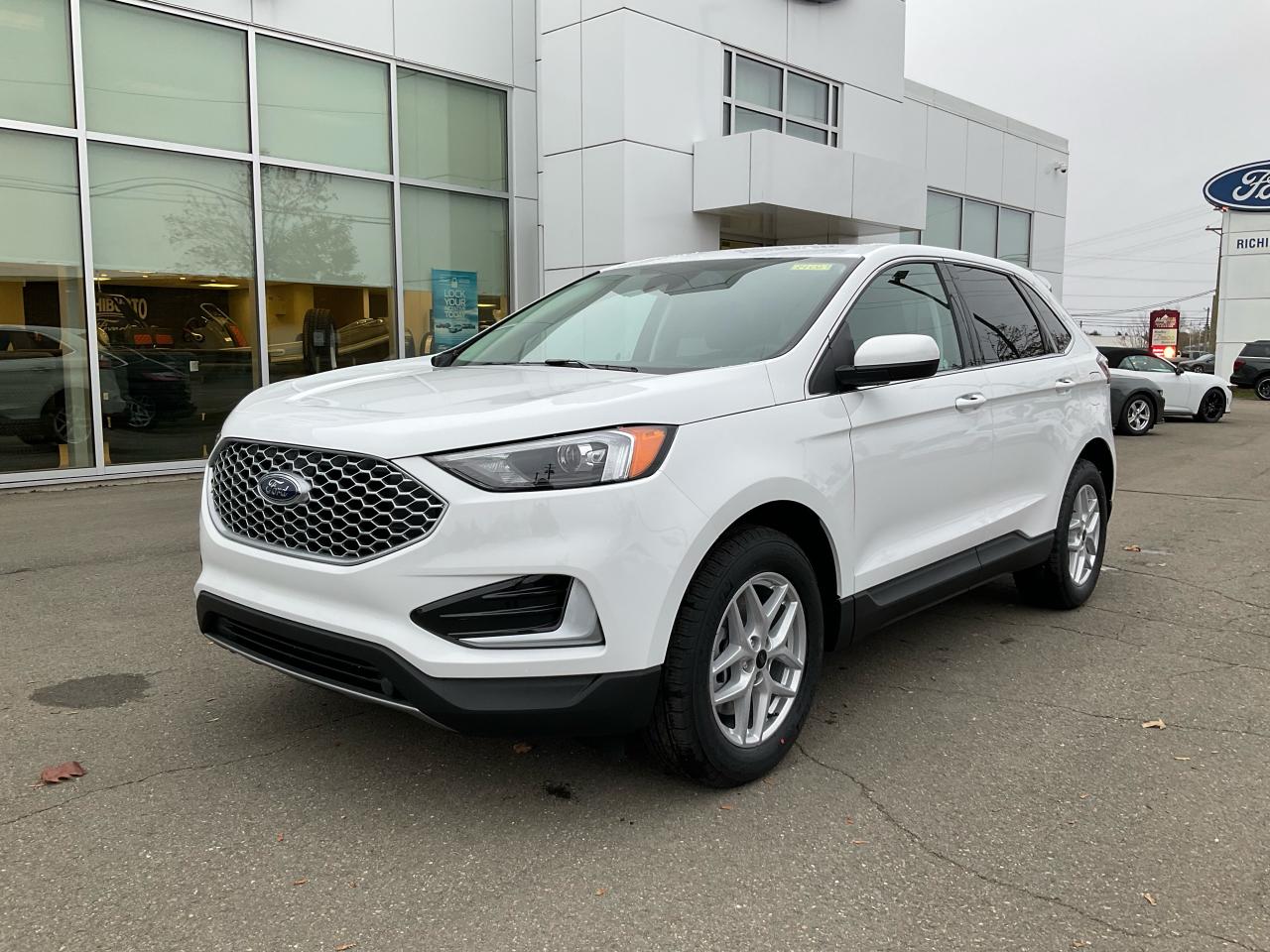 2024 Ford Edge SEL Photo0