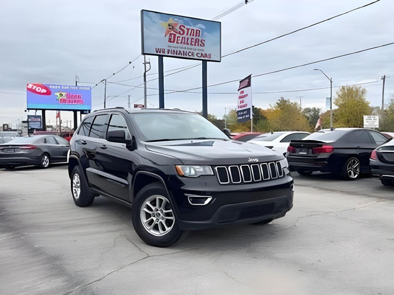 Used 2018 Jeep Grand Cherokee Laredo 4x4 AWD MINT MUST SEE WE FINANCE ALL CREDIT for sale in London, ON