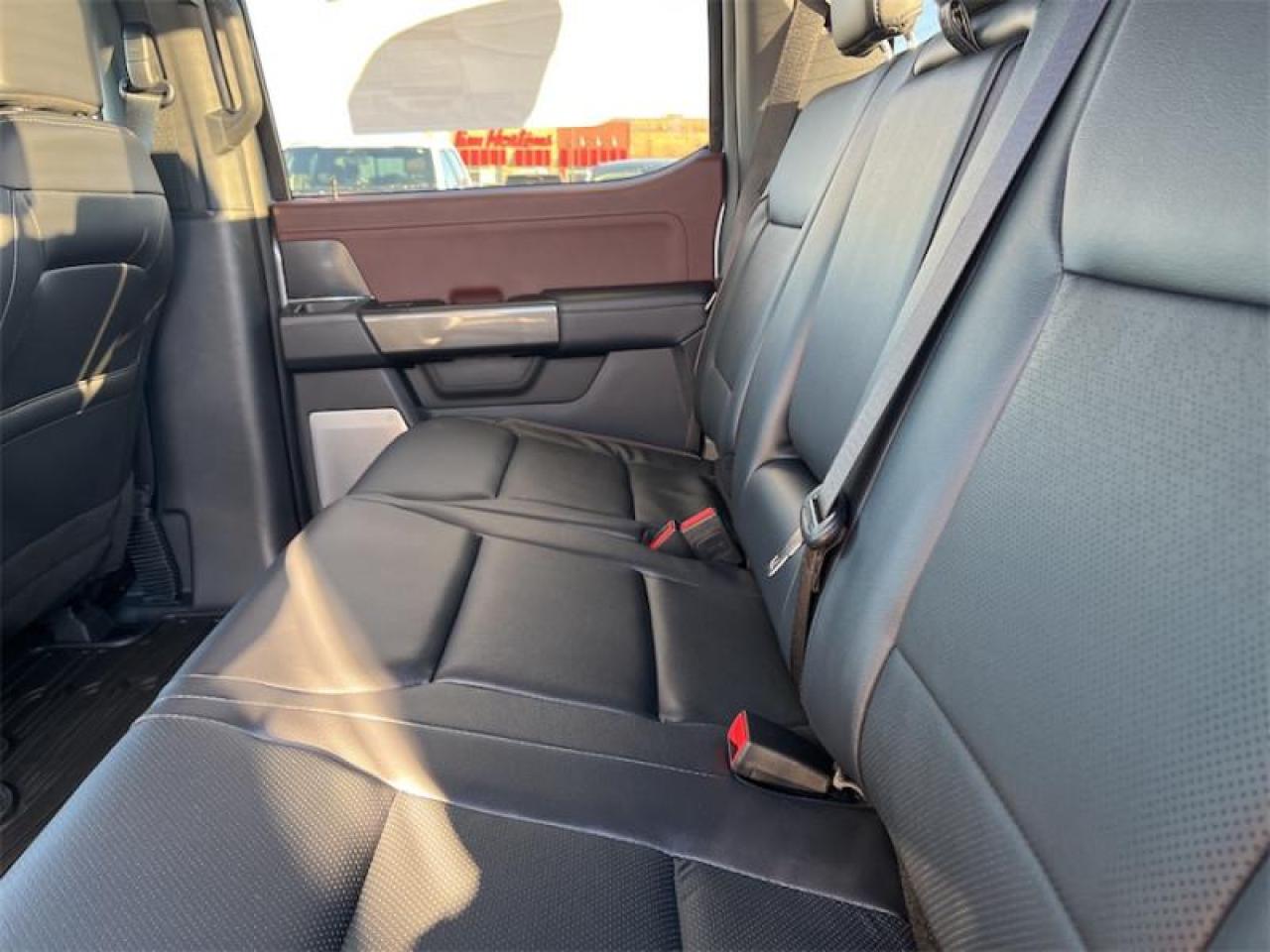 2023 Ford F-150 Lariat  - Leather Seats - Premium Audio Photo5