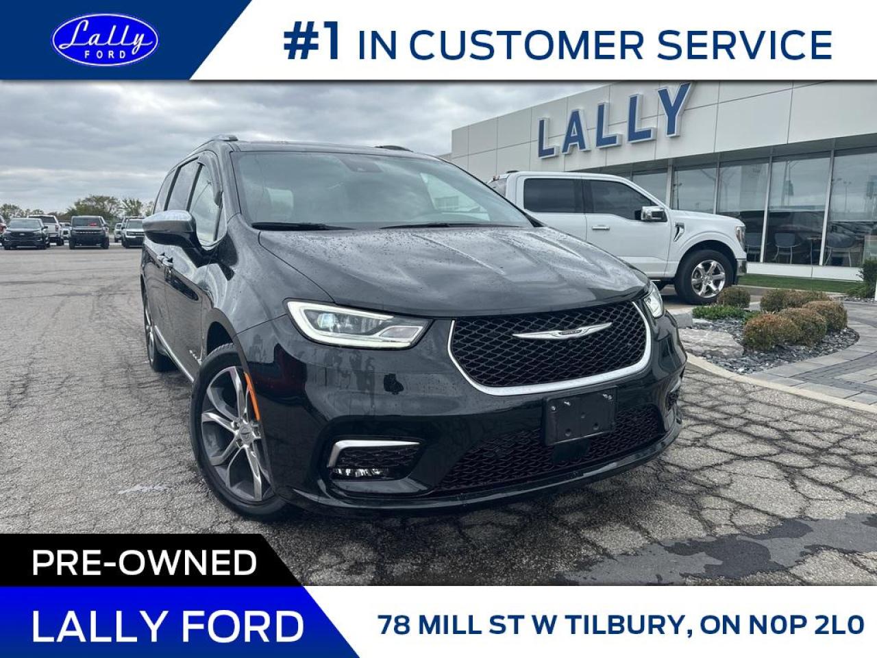 Used 2022 Chrysler Pacifica Pinnacle, Moonroof, Nav, Low Km’s!!! for sale in Tilbury, ON