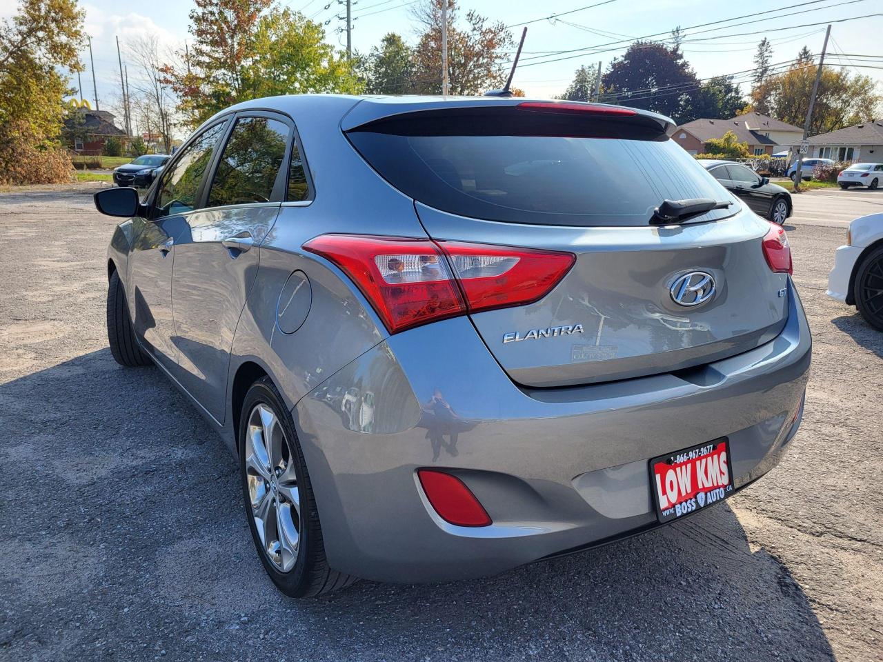 2014 Hyundai Elantra GT SE Photo2