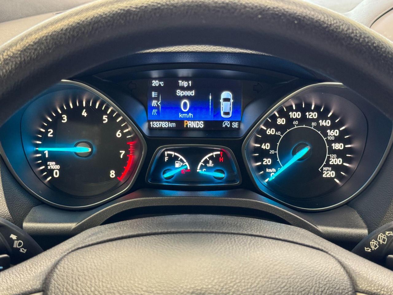2017 Ford Escape SE 4WD+APPLEPLAY+CAMERA+SENSORS+CLEAN CARFAX - Photo #14