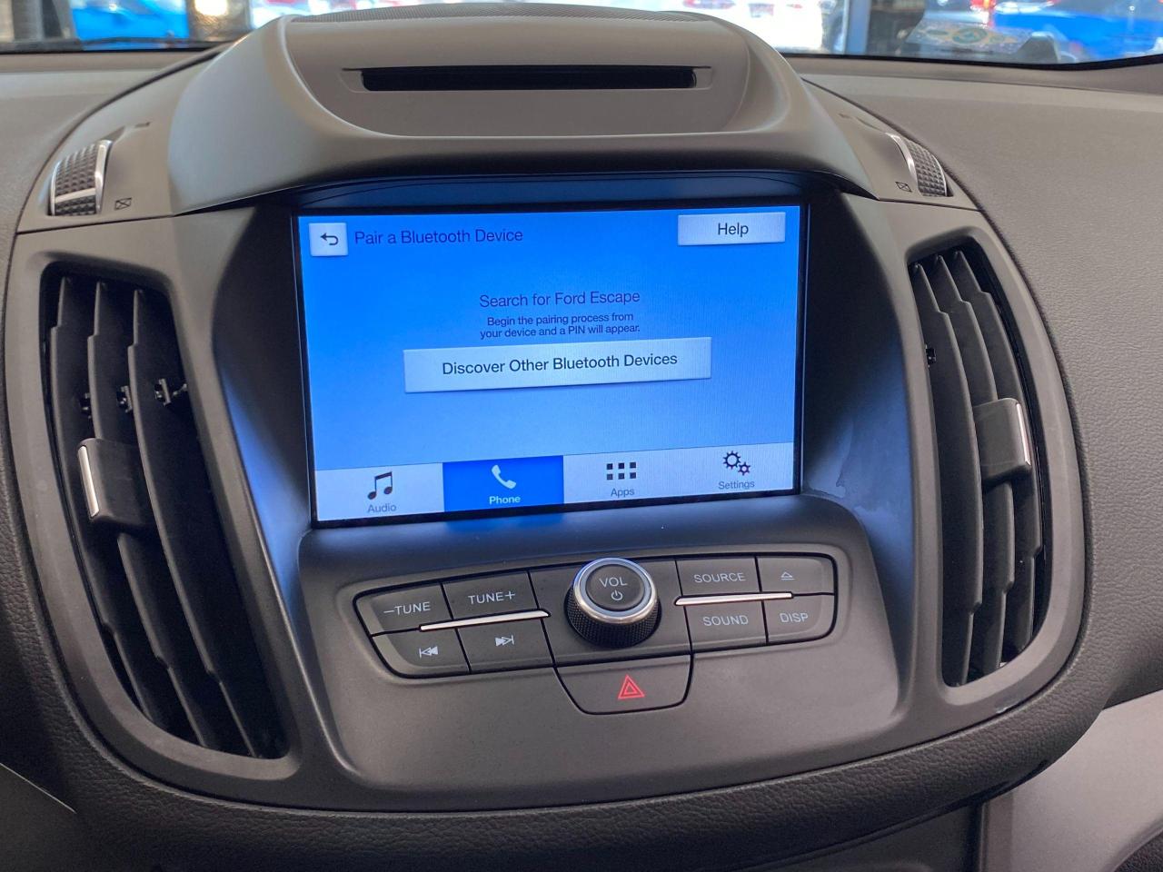 2017 Ford Escape SE 4WD+APPLEPLAY+CAMERA+SENSORS+CLEAN CARFAX - Photo #28