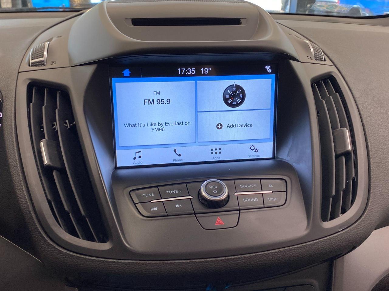 2017 Ford Escape SE 4WD+APPLEPLAY+CAMERA+SENSORS+CLEAN CARFAX - Photo #30