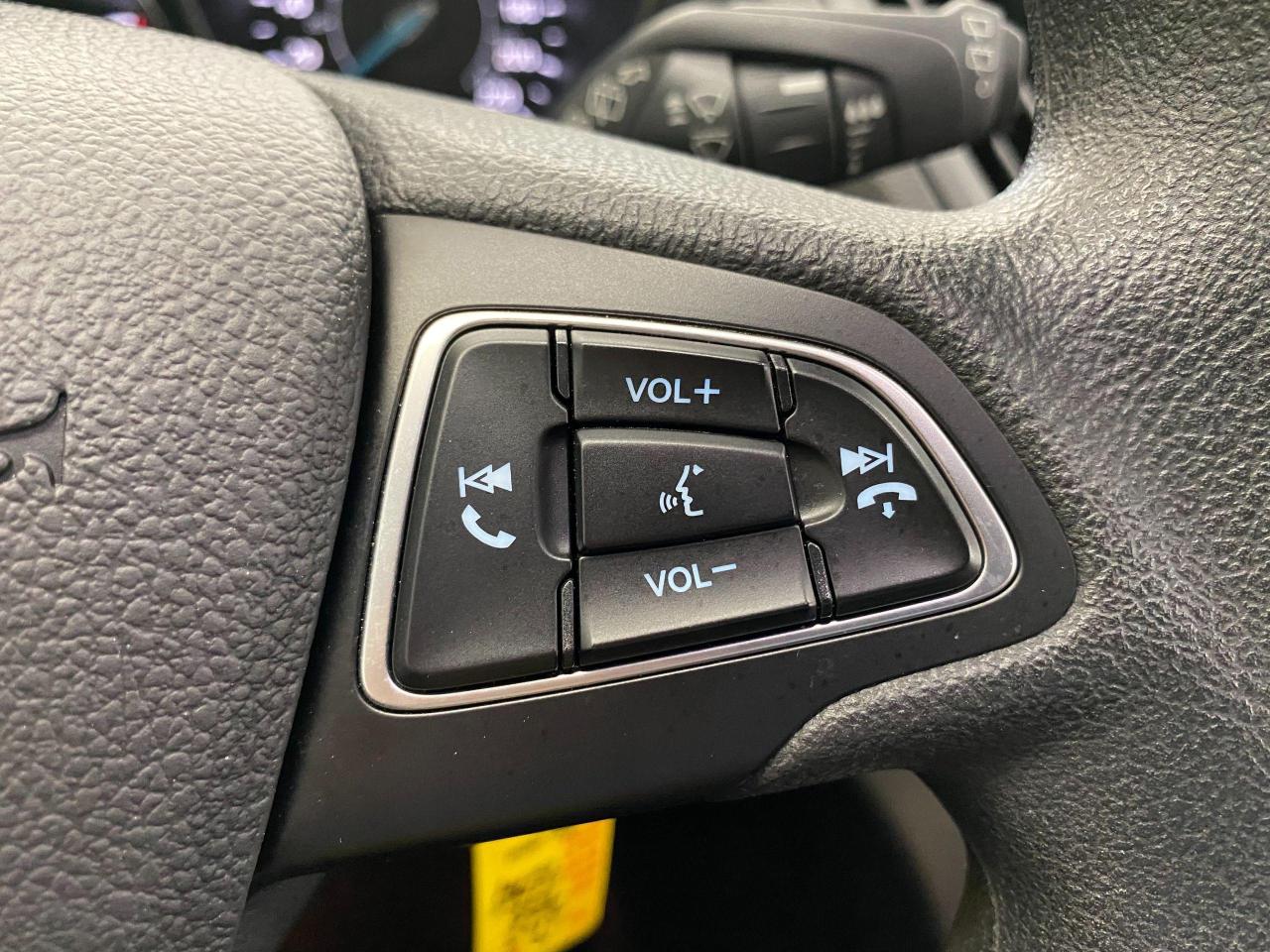 2017 Ford Escape SE 4WD+APPLEPLAY+CAMERA+SENSORS+CLEAN CARFAX - Photo #42