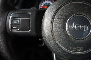 2015 Jeep Wrangler SPORT TRAIL RATED 3.6L V6 4WD *ACCIDENT FREE* CERTIFIED CRUISE CONTROL ALLOYS - Photo #14