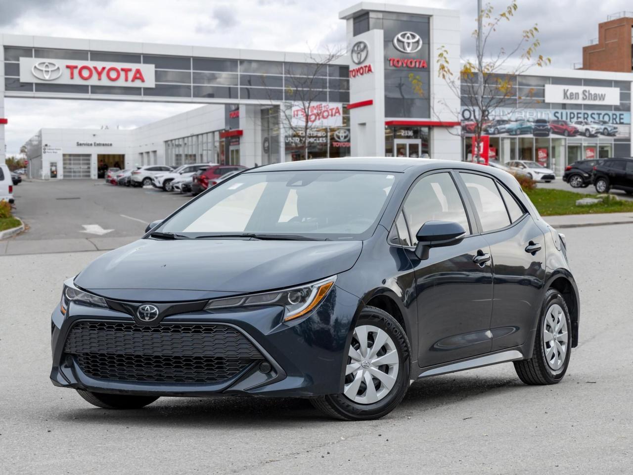 Used 2021 Toyota Corolla Hatchback SE for sale in Toronto, ON