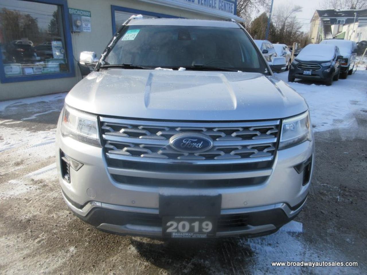 2019 Ford Explorer FOUR-WHEEL DRIVE LIMITED-EDITION 7 PASSENGER 2.3L - ECO-BOOST.. BENCH & 3RD ROW.. NAVIGATION.. DUAL SUNROOF.. LEATHER.. HEATED/AC SEATS.. SONY AUDIO.. Photo3