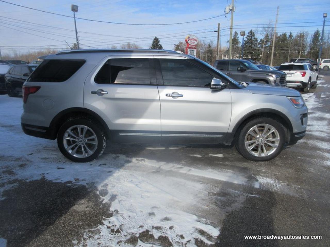 2019 Ford Explorer FOUR-WHEEL DRIVE LIMITED-EDITION 7 PASSENGER 2.3L - ECO-BOOST.. BENCH & 3RD ROW.. NAVIGATION.. DUAL SUNROOF.. LEATHER.. HEATED/AC SEATS.. SONY AUDIO.. Photo