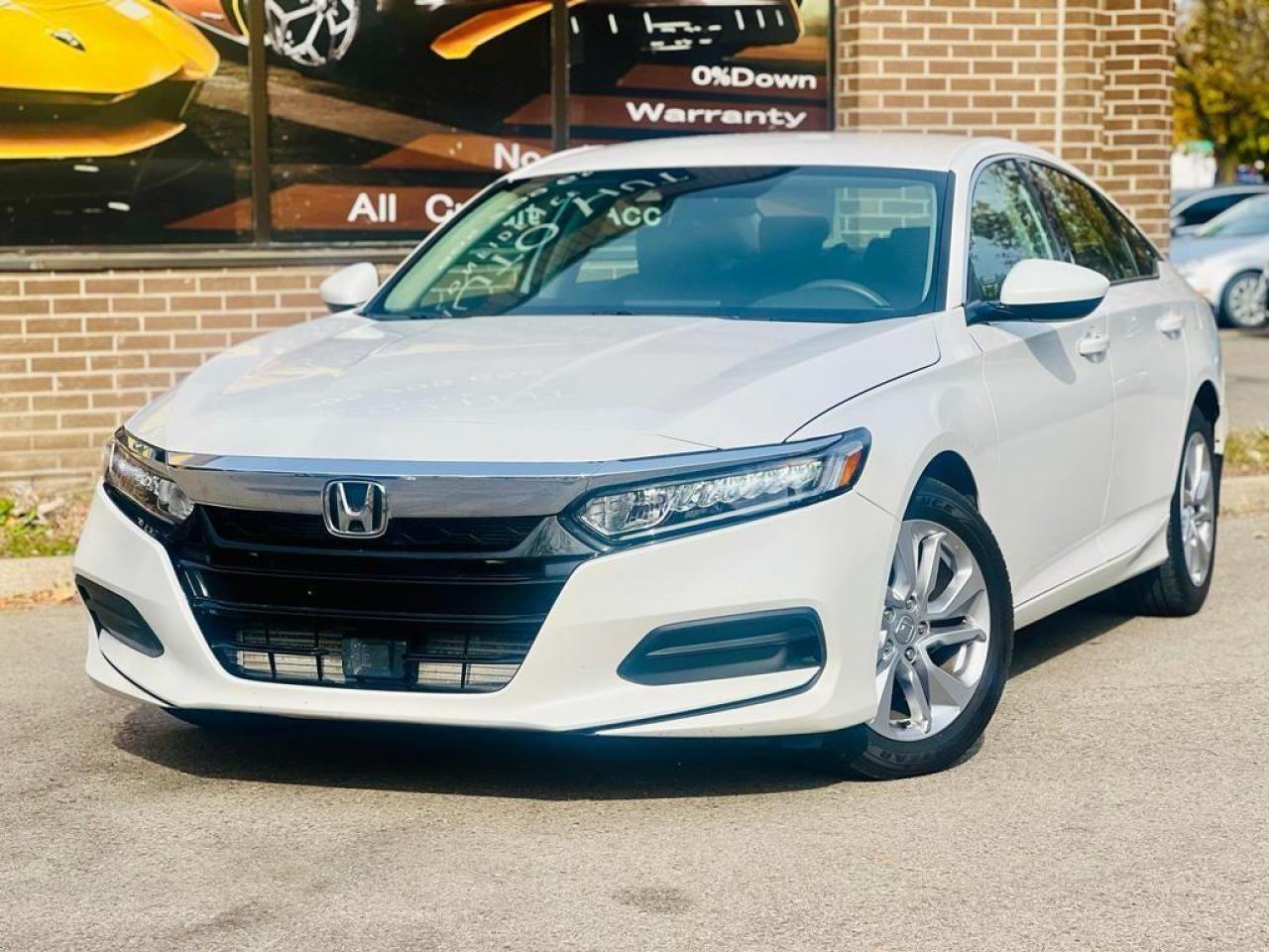 2019 Honda Accord LX Photo4