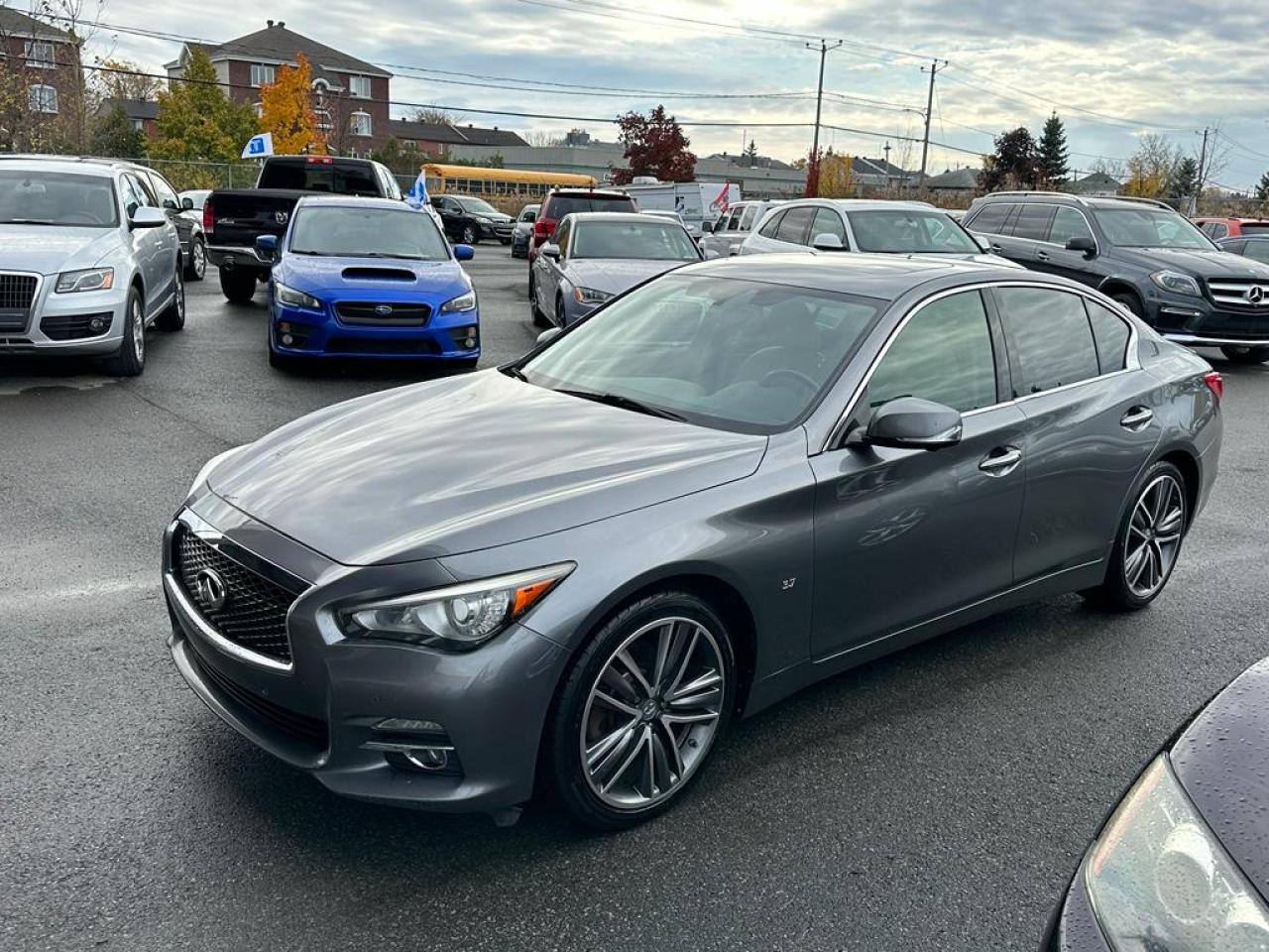 2015 Infiniti Q50  - Photo #2