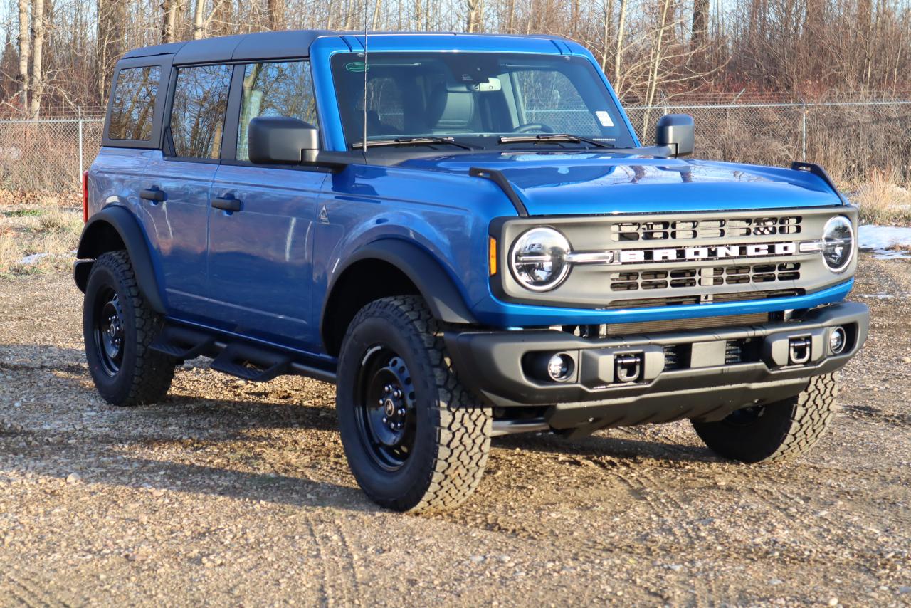 2023 Ford Bronco Black Diamond Photo5