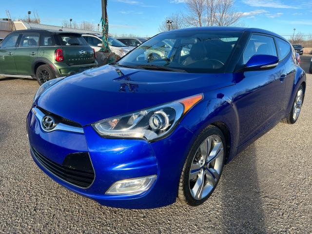 2014 Hyundai Veloster Tech leather nav sun roof heated seats back up cam