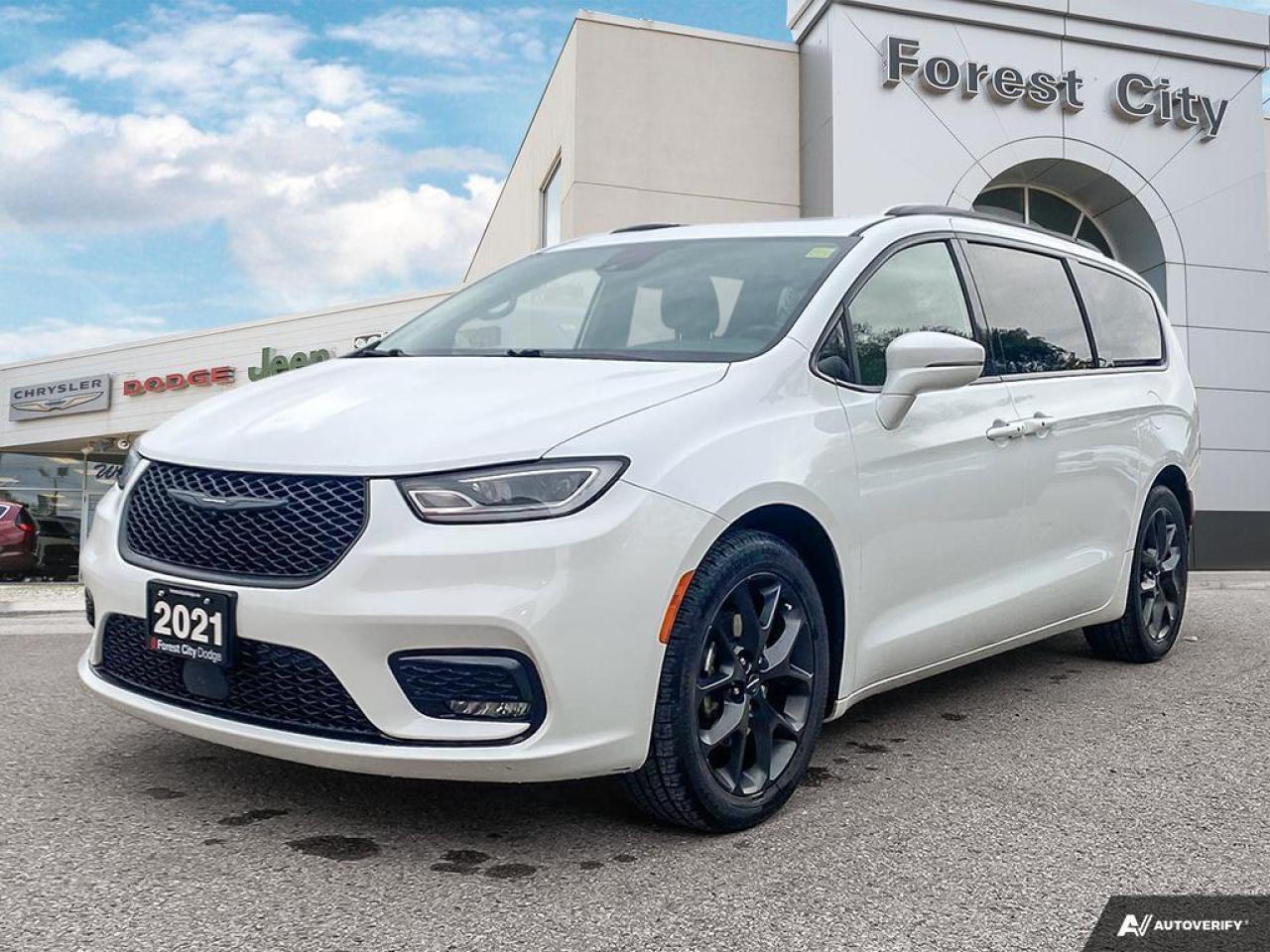 Used 2021 Chrysler Pacifica Touring-L Plus Clean CarFax - Navigation - Panoramic Sunroof for sale in London, ON