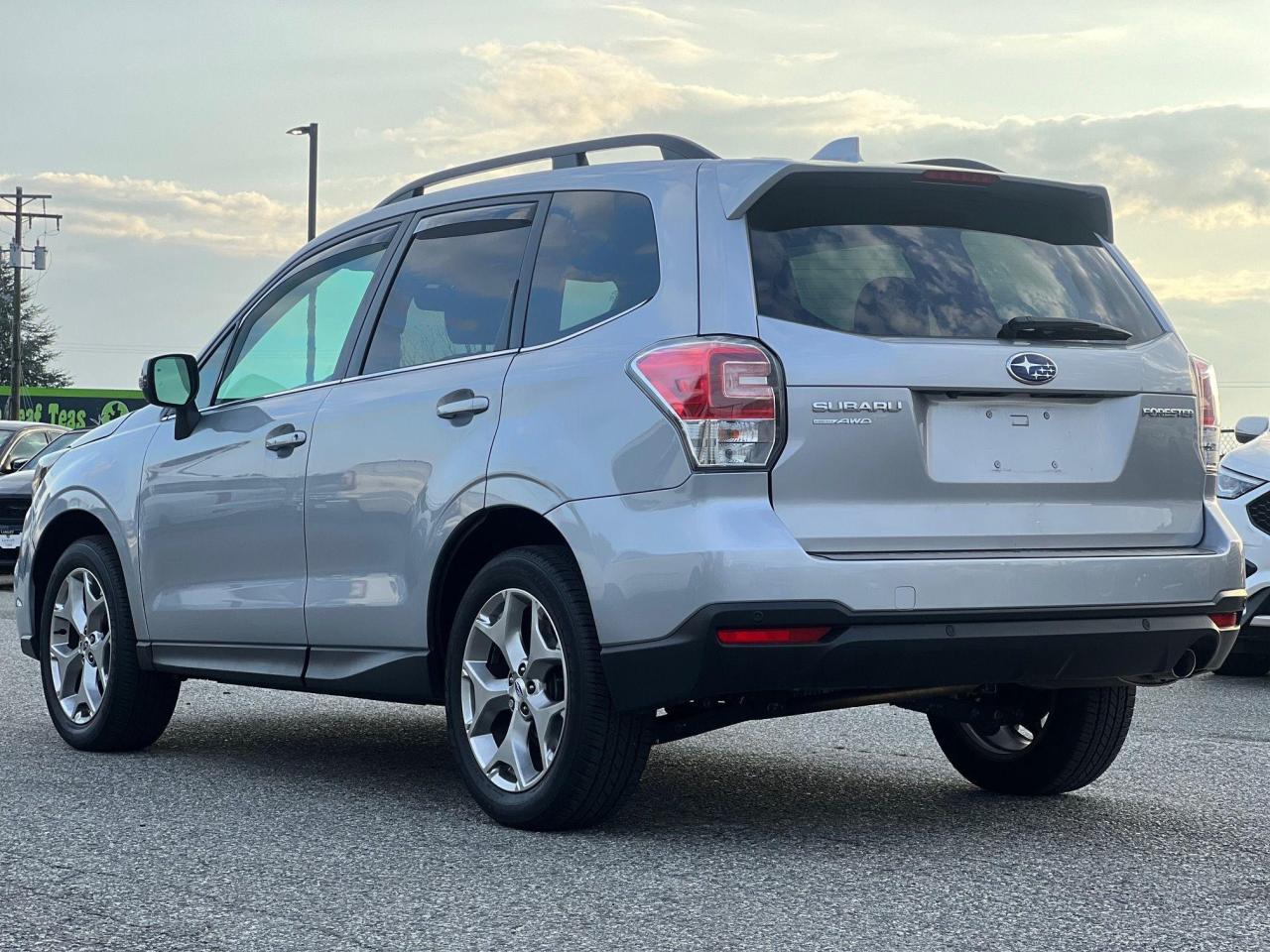2018 Subaru Forester 2.5i Limited CVT w/EyeSight Pkg - Photo #5