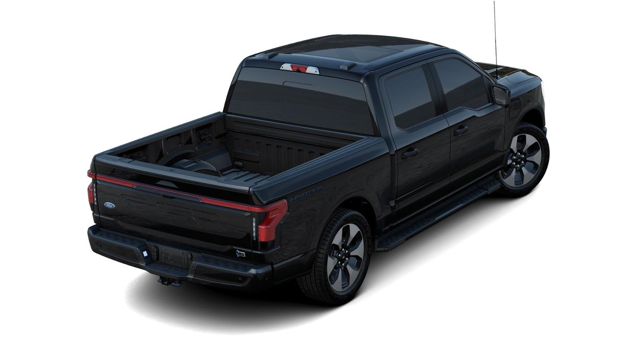2023 Ford F-150 Lightning Platinum Photo2