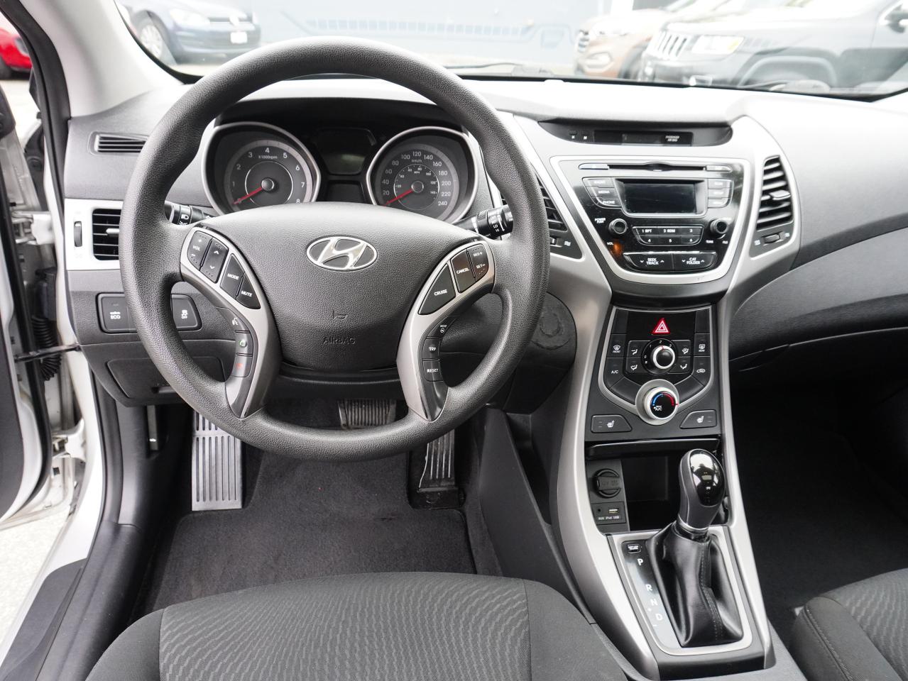 2015 Hyundai Elantra 4dr Sdn Auto Sport Appearance Photo10