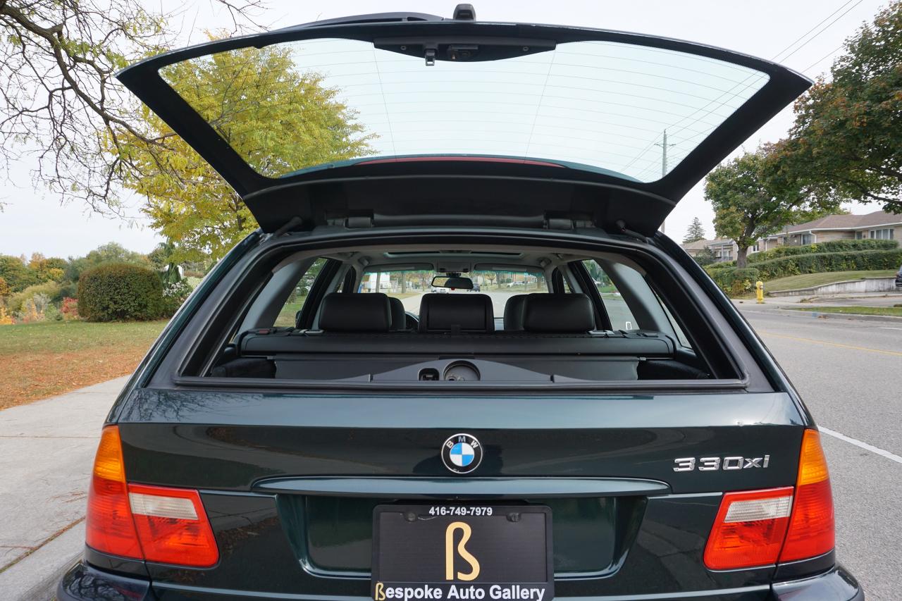 2002 BMW 3 Series TOURING / 330XI 6SPD / NO ACCIDEDNTS / LOCAL CAR Photo3