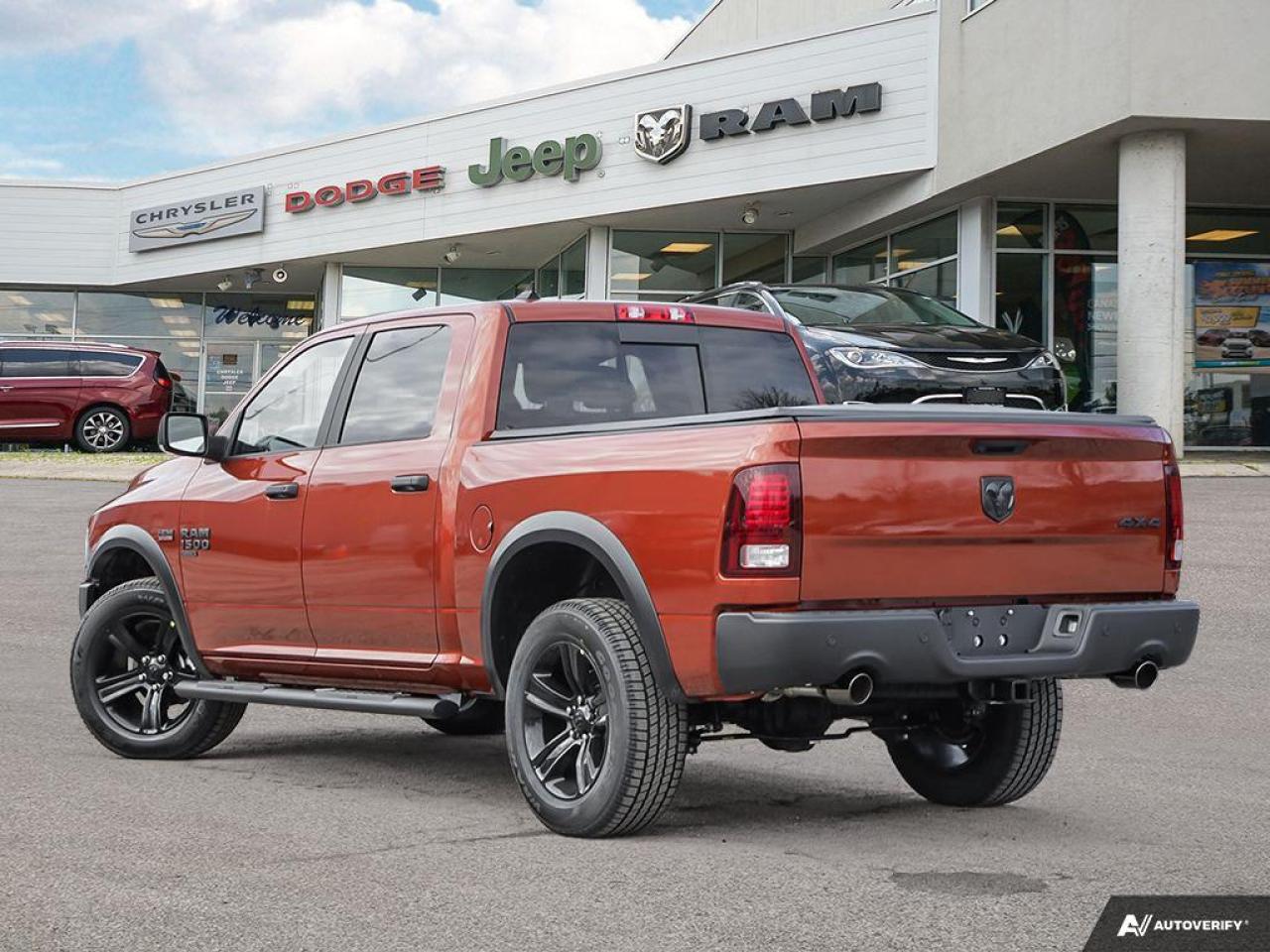 2023 RAM 1500 Classic SLT Photo3