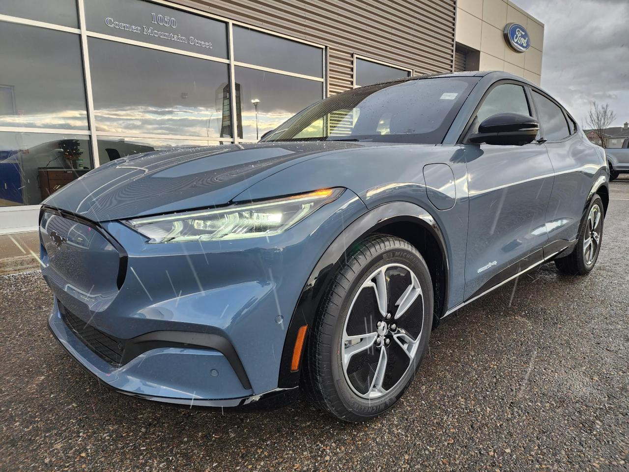 New 2023 Ford Mustang Mach-E PREMIUM for sale in Pincher Creek, AB