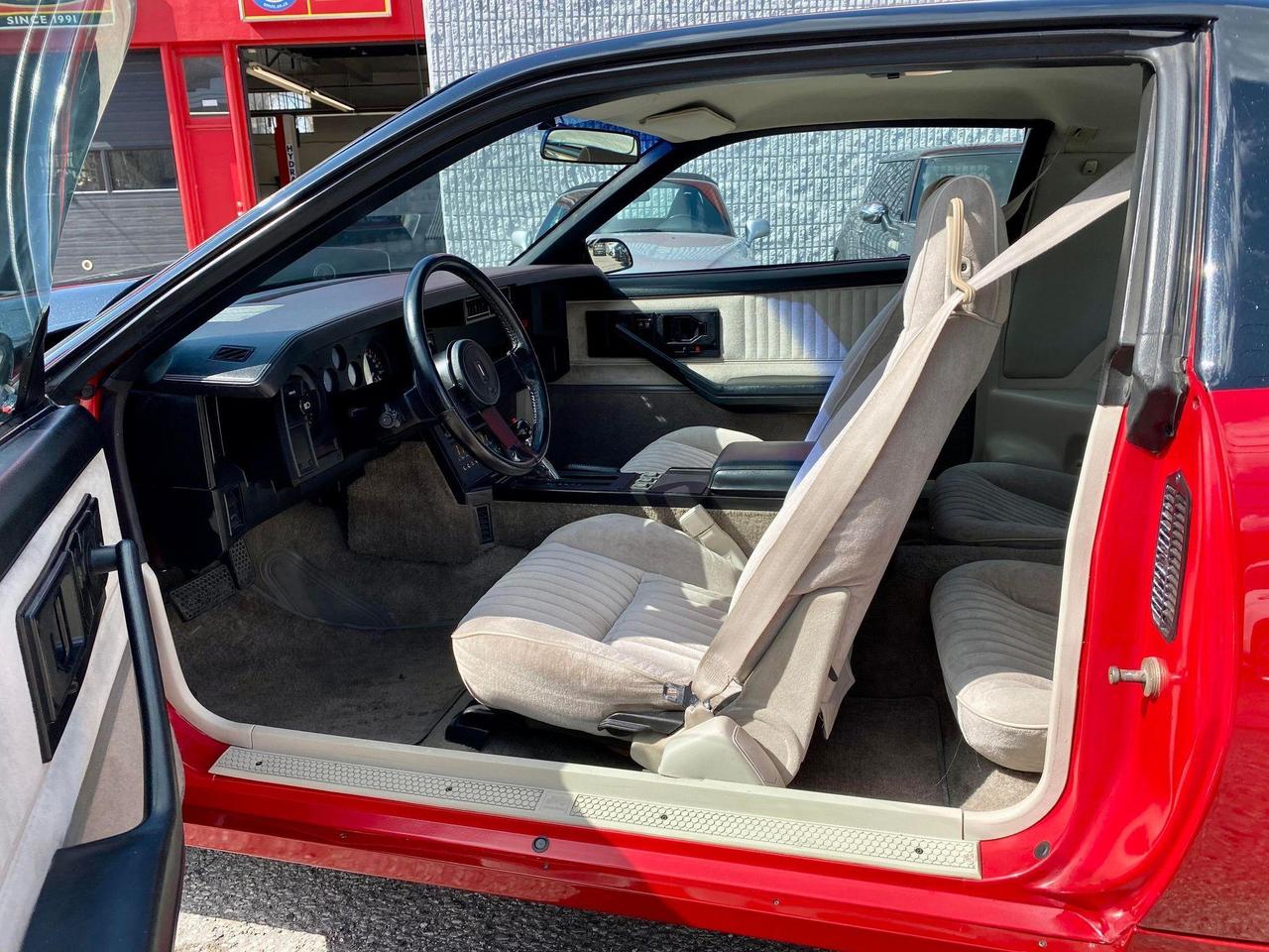 1983 Chevrolet Camaro Z28 Photo