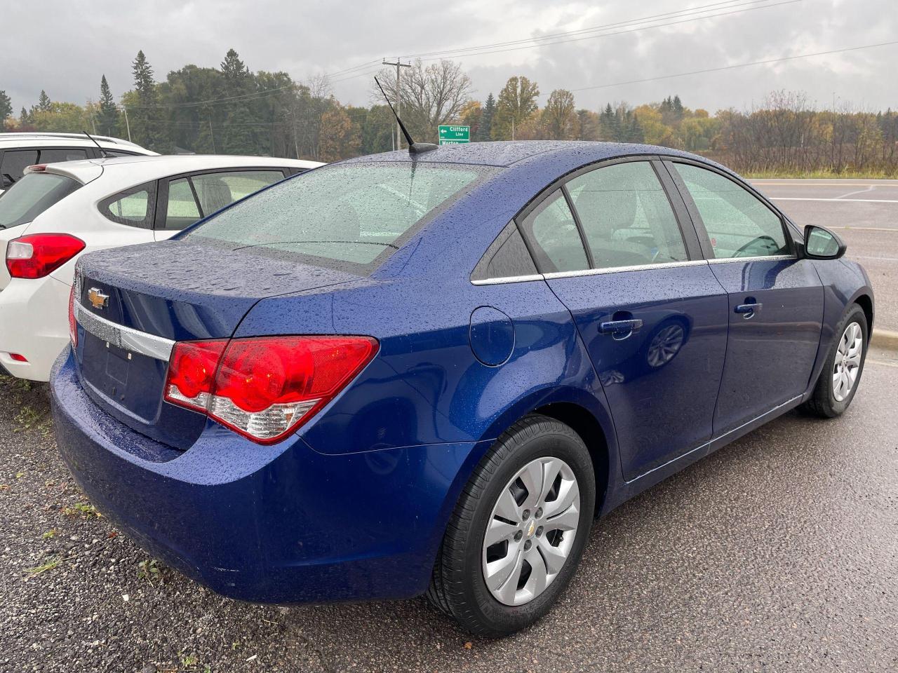 2012 Chevrolet Cruze  - Photo #6