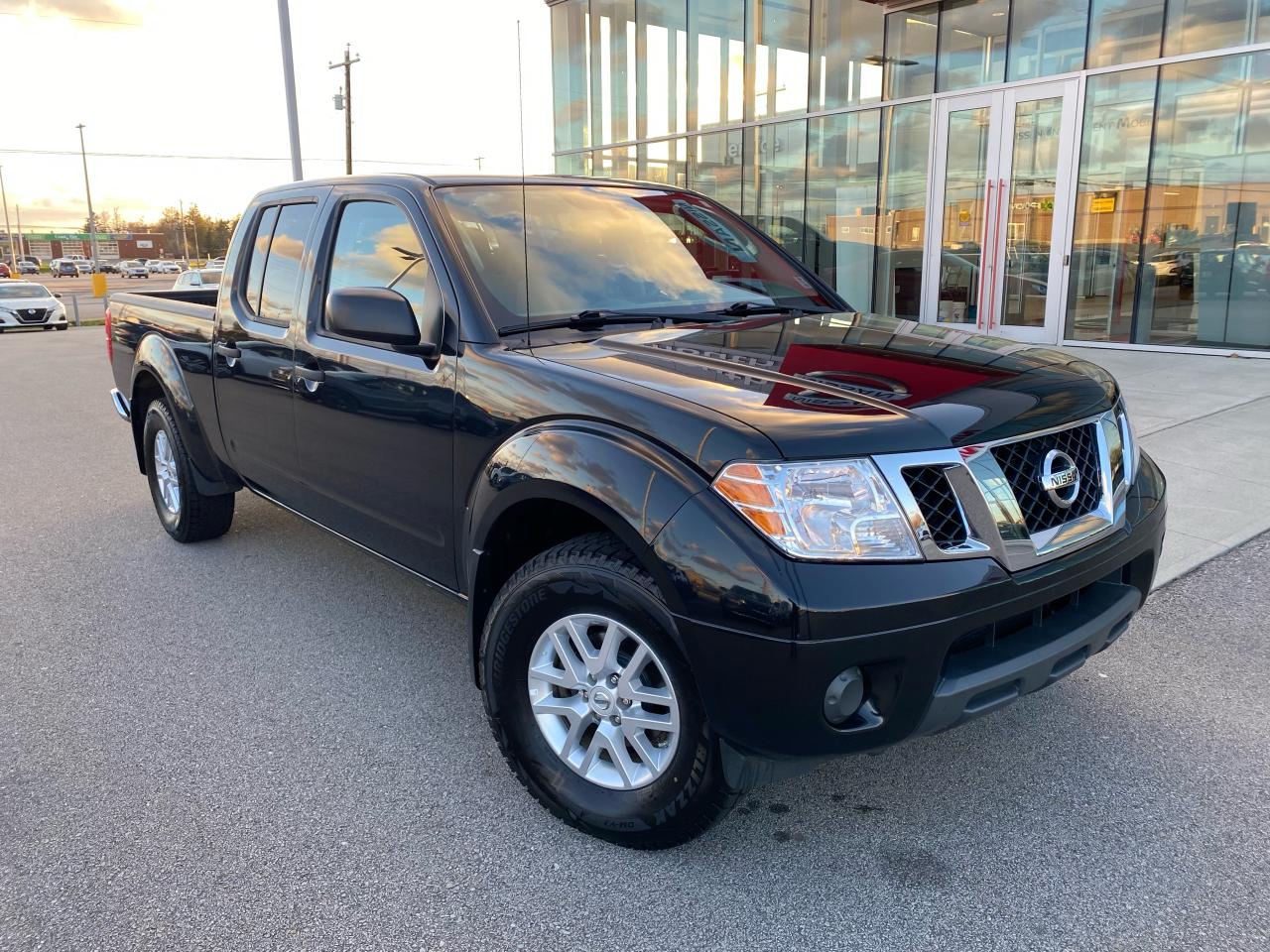 2019 Nissan Frontier SV CREW CAB 4X4 - LONG BED - AUTO Photo1