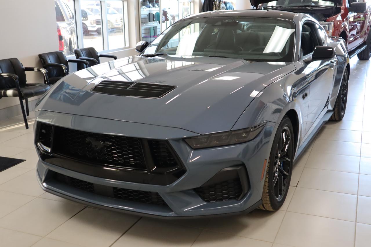 2024 Ford Mustang GT Photo0