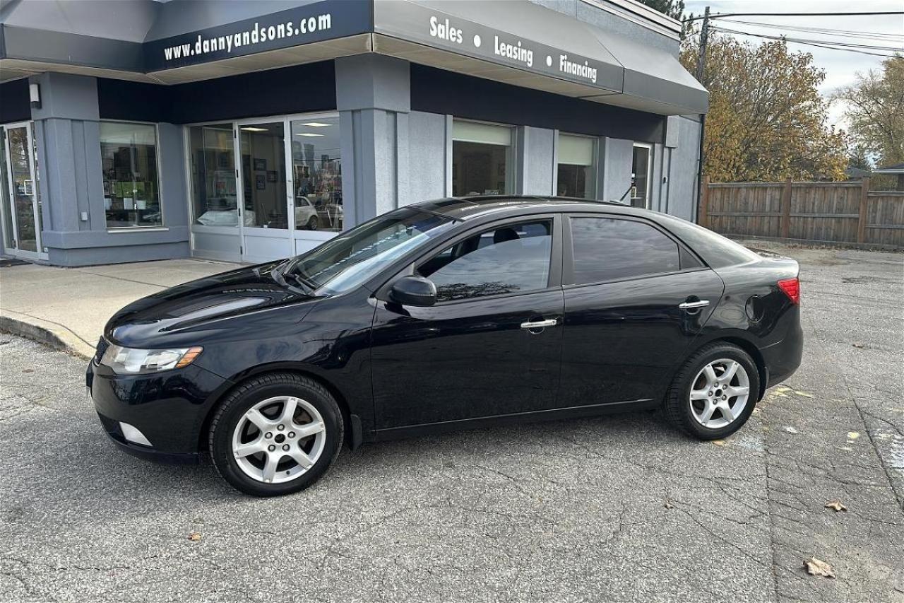 Used 2011 Kia Forte SX for sale in Mississauga, ON