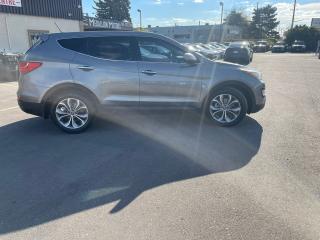 2013 Hyundai Santa Fe AWD SE NO ACCIDENT PANORAMIC ROOF LEATHR - Photo #5