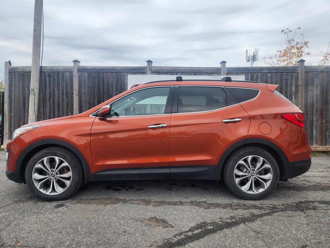 2014 Hyundai Santa Fe Sport Limited - Photo #2