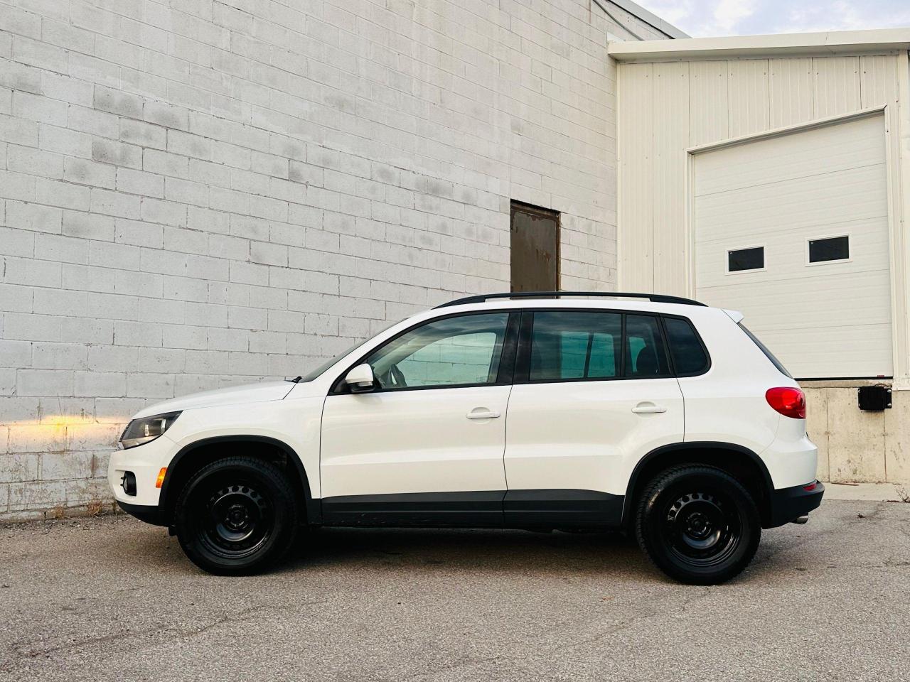 2015 Volkswagen Tiguan Special Edition - CAMERA|PANO SUNROOF|2 X WHEELS - Photo #3