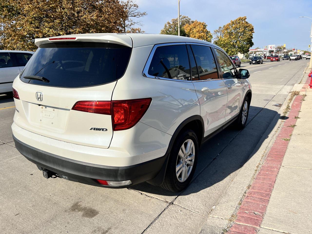 2016 Honda Pilot 4WD 4DR LX - Photo #8