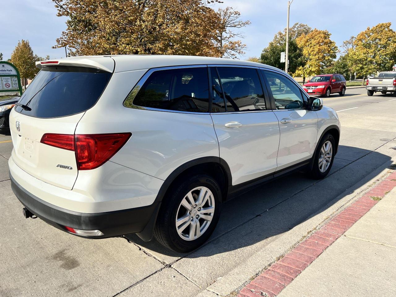 2016 Honda Pilot 4WD 4DR LX - Photo #10