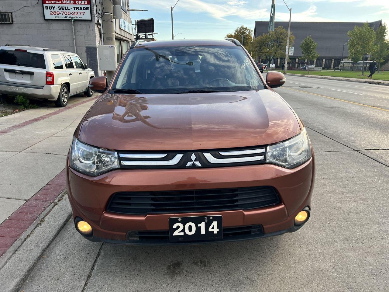2014 Mitsubishi Outlander 