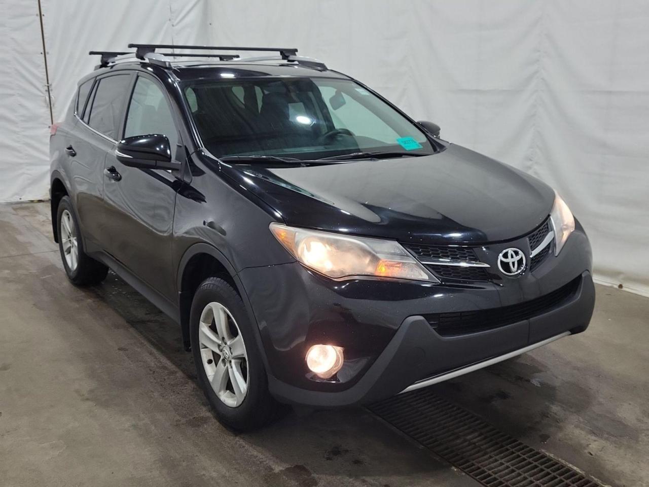 2014 Toyota RAV4 XLE   ALL WHEEL DRIVE