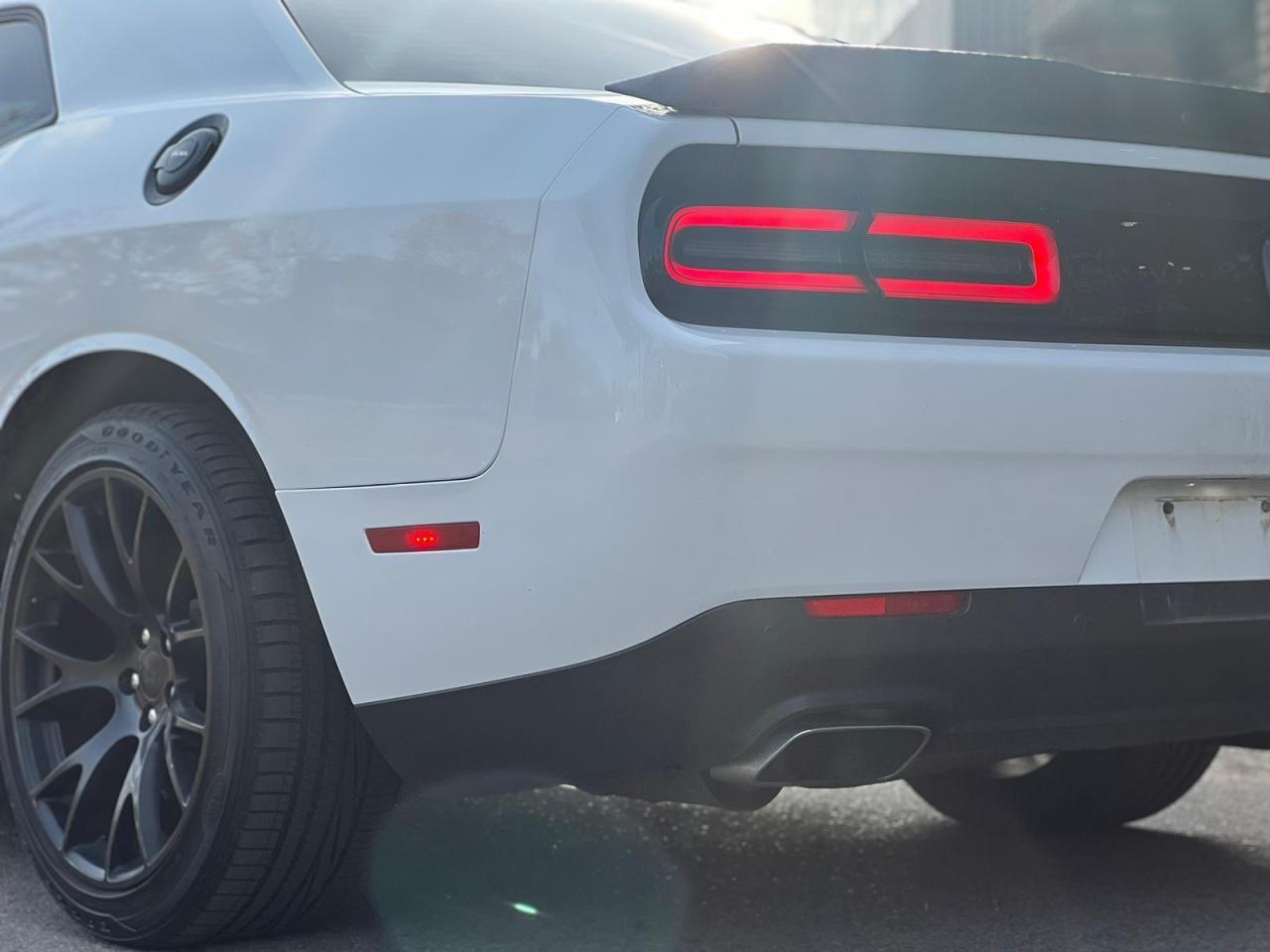 2021 Dodge Challenger R/T Photo4