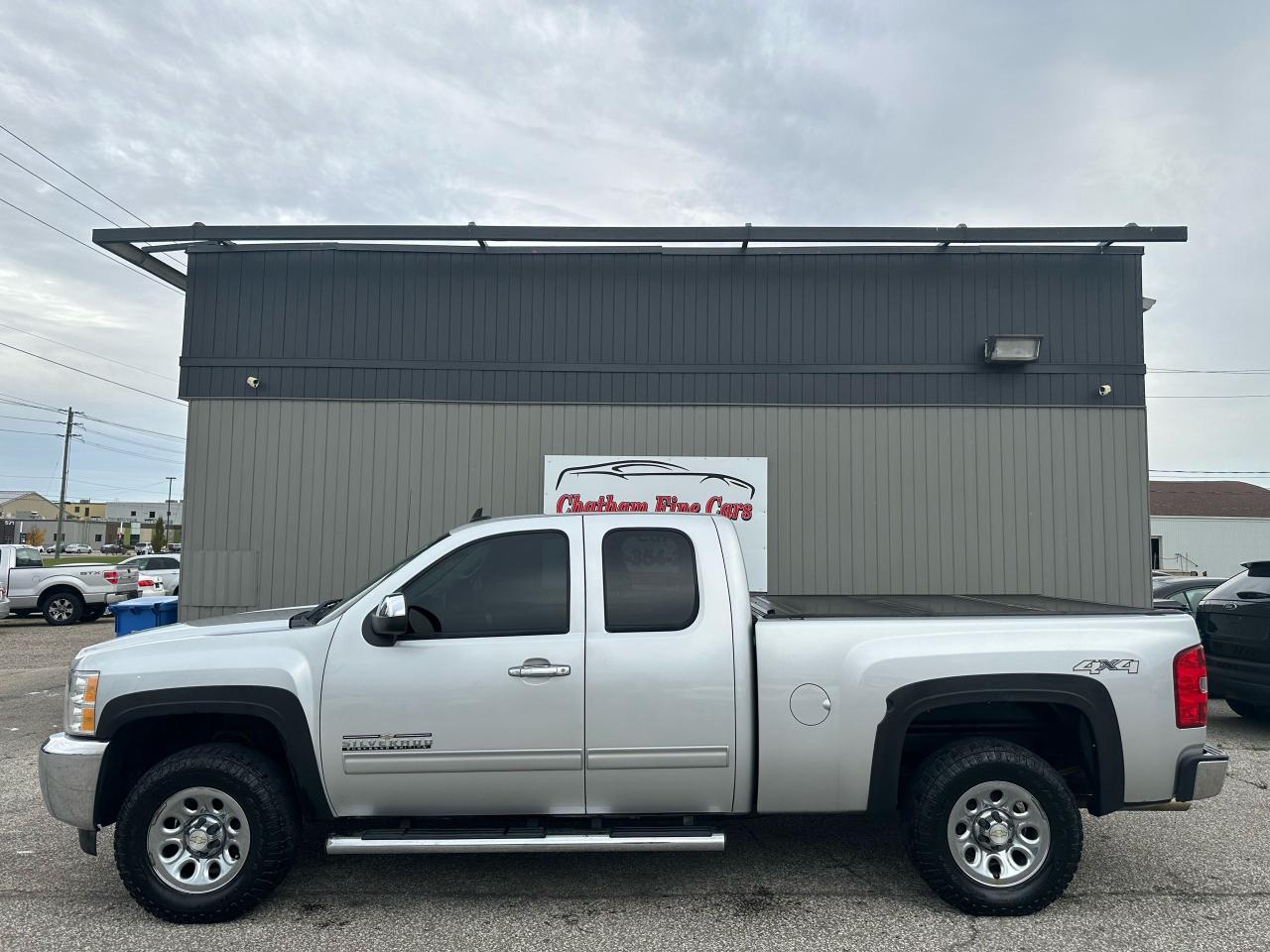 2012 Chevrolet Silverado 1500 LS Cheyenne Edition Photo2