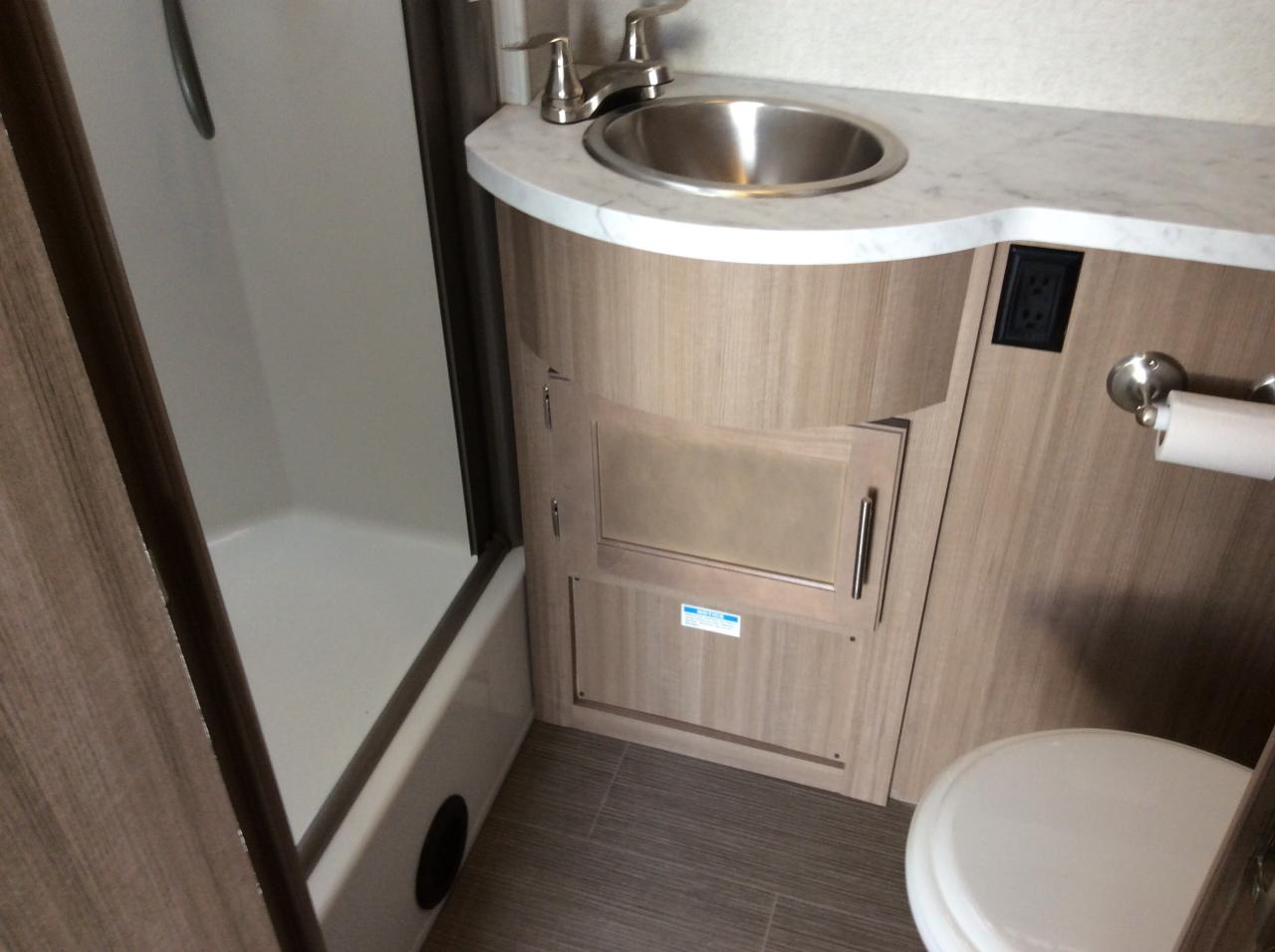 2020 Ford F-550 XLT Photo