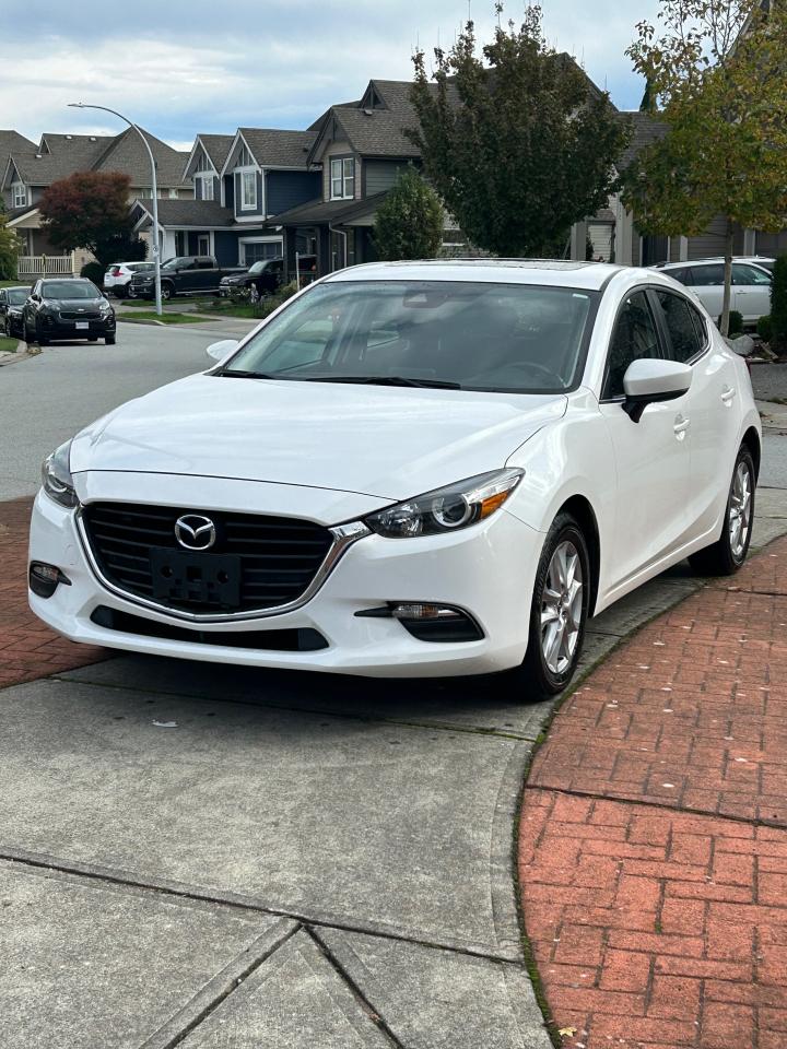 2018 Mazda MAZDA3 GS AUTO - Photo #1