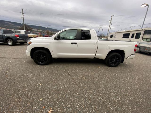 2019 Toyota 4X4 TUNDRA DBL CAB SR 5.7L Black Edition Photo3