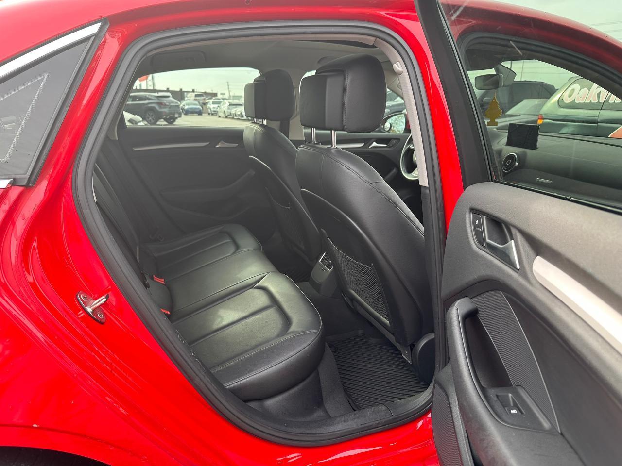 2016 Audi A3 4dr Sdn quattro 2.0T Komfort Photo